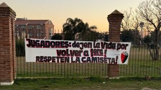 El mensaje que dejaron hinchas anónimos de Colón hacia los futbolistas.