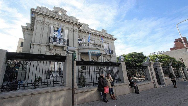 Por denuncias de afiliadas a Iosper