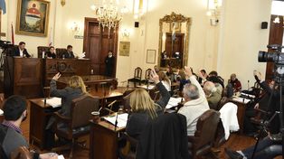 Polémica. Hubo justificaciones por la falta de clases el jueves en la escuela Las Heras, por la sesión.