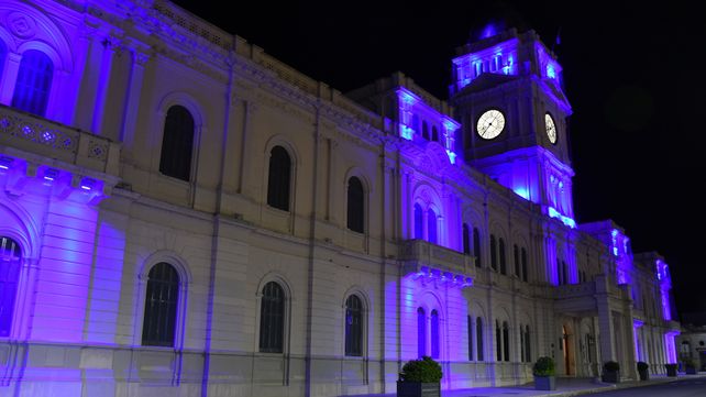 La Casa de Gobierno de Entre Ríos se iluminó de azul
