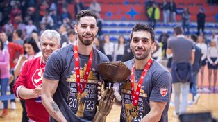 Los jugadores argentinos obtuvieron este sábado su primer título en la denominada Copa Korac.