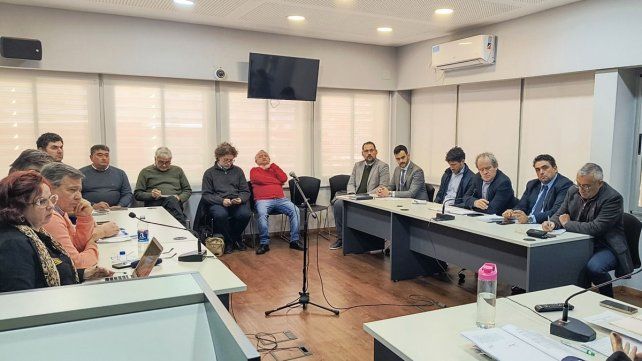 Se avanzó en las herramientas para definir el aumento salarial para docentes y en un mecanismo para reponer Fonid y conectividad con fondos provinciales