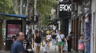 El paseo comercial Tiro Suizo, ubicado sobre el tramo sur de avenida San Martín, es uno de los centros comerciales más pujantes de la ciudad.