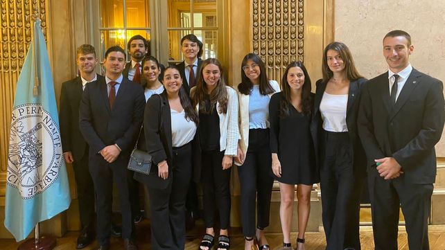 El Equipo de Arbitraje de la Facultad de Derecho Universidad Nacional de Rosario (UNR).&nbsp;