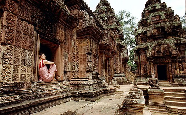 Los turistas comparecieron tras ser acusados de fotografiar sus traseros desnudos en los templos de Angkor Wat.
