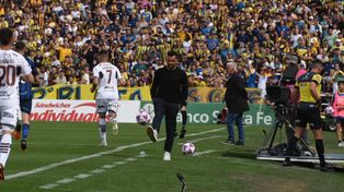 Tévez no le encuentra la vuelta al canalla.
