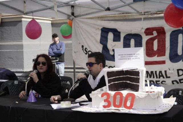 El gremio demanda un aumento salarial previsto por la ley de financiamiento universitario.