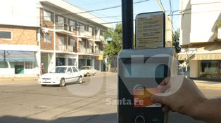 Estacionamiento medido: convocan a los usuarios a formatear la tarjeta por cambios en el software