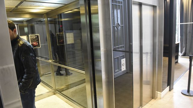 El ascensor del Hotel Savoy cayó con 11 personas en su interior y tenía capacidad para seis.&nbsp;