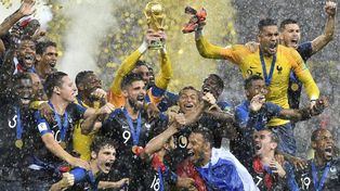 Francia enfrenta el peso de la historia en su intento por retener la Copa del Mundo