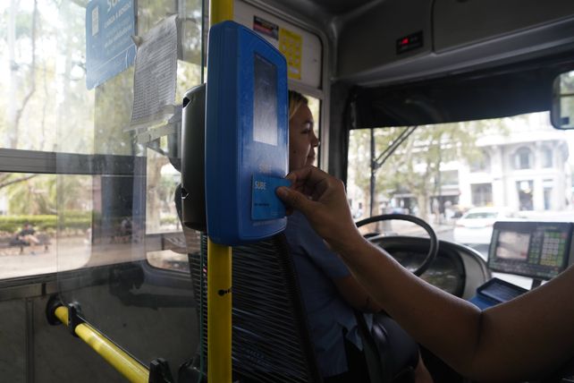 Quejas de usuarios por el bajo límite de la Sube en Rosario