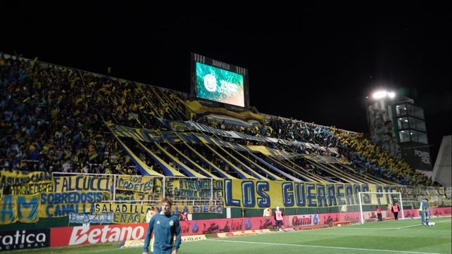 Los hinchas de Central coparon su sector en la cancha de Banfield.