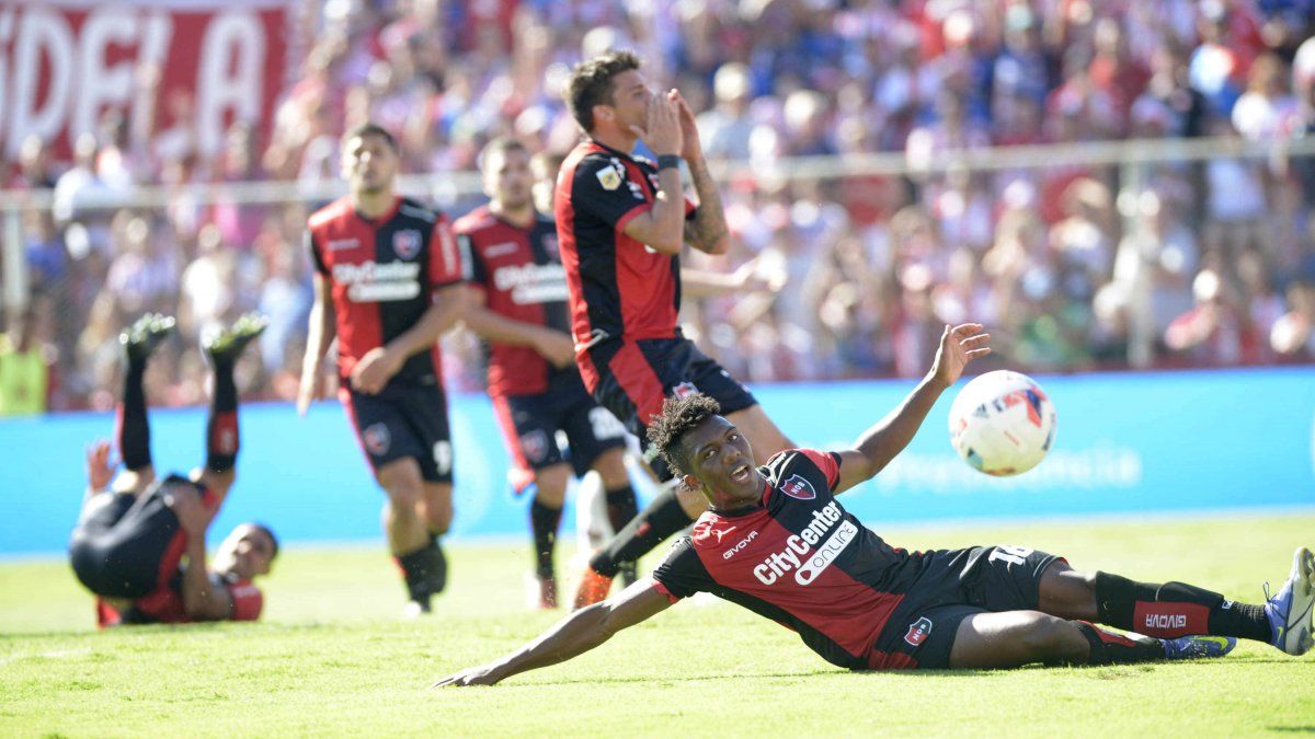 A Newells no le salió ni el tiro del final y cayó ante Unión