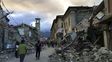 las estremecedoras imagenes del sismo que sacudio a italia las estremecedoras imagenes del sismo que sacudio a italia