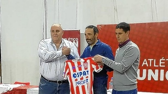 Pese a los resultados adversos en Unión no se cuestiona la continuidad de Juan Manuel Azconzábal.