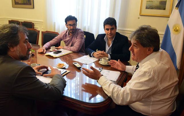 Acuerdo. La Concejalía Popular se reunió con diputados.