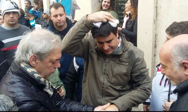 Gendarmería impidió el ingreso de la multisectorial e hirió al concejal Eduardo Toniolli