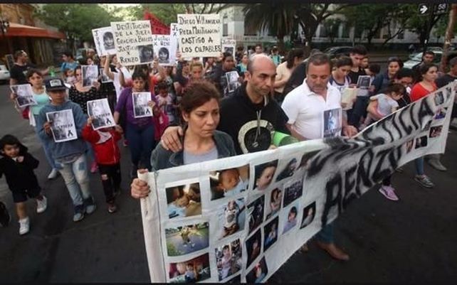 Piden que no salga del país un padre acusado de matar a su hijo Down