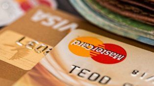 Aumentó la tasa de interés para la refinanciación de las tarjetas de crédito