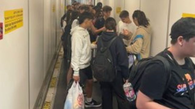 Los estudiantes rosarinos en viaje de estudios que estaban varados en Israel ya volaron a Roma