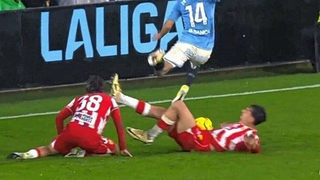 Pese a sufrir una furte patada en su rostro