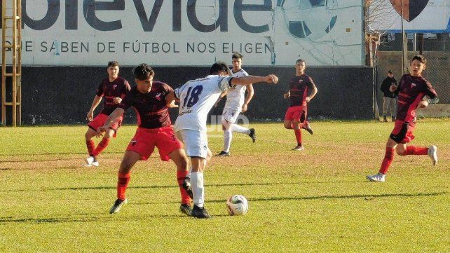 Colón de Santa Fe derrotó a El Quillá por la mínima diferencia.