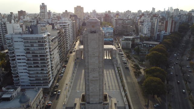 Las obras del Monumento a la Bandera esperan desde hace años. 