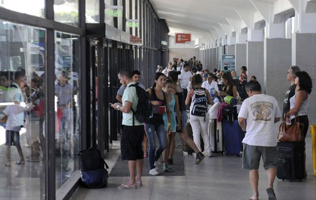 La Terminal de Omnibus tuvo un intenso movimiento de pasajeros por el fin de semana largo.&nbsp;