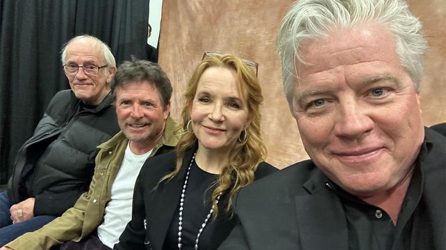 Christopher Lloyd, Michael Fox, Lea Thompson y Thomas Wilson juntos en una de sus más recientes reuniones.