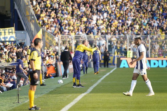 Matías Lequi dio indicaciones
