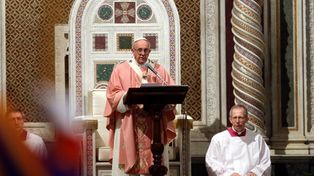 El Papa pidió que no dejen que la tristeza gane en este tiempo terrible