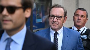La caída de Spacey comenzó en 2017 cuando fue despedido de la serie “House of Cards”.