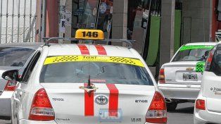 La tarifa de taxis aumentó 40% y arranca en $1.000