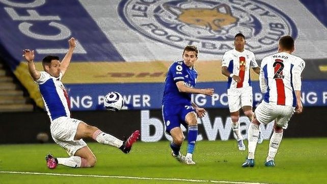Leicester City superó a Cristal Palace y se afirmó en la tercera posición de la Premier League. 
