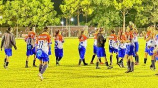 En el Mauricio Martínez de Santo Tomé se puso en marcha la competencia de fútbol femenino.