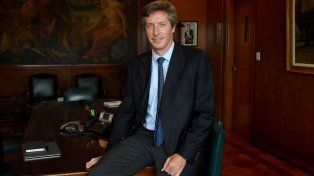 Javier Milei designó a Santiago Bausili como presidente del Banco Central. El economista era investigado por incompatibilidades en la función pública