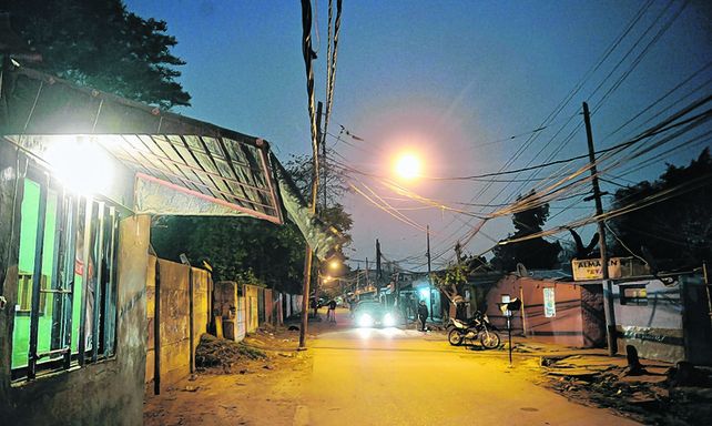 el lugar. La calle Mangrullo al 4900
