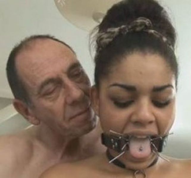 John Langley durante la filmación de una de sus tantas películas XXX.