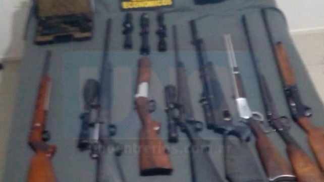 Allanaron la casa del hijo de un exgobernador de Entre Ríos y encontraron un arsenal