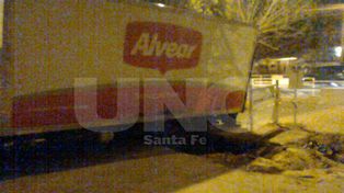 Un camión cayó en un corralito de ASSA