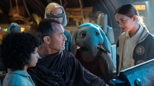 Jude Law, Kyriana Kratter, Ravi Cabot-Conyers, Ryan Kiera Armstrong y Robert Timothy Smith protagonizan Skeleton Crew: Viaje a lo desconocido