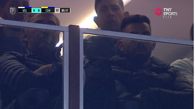 Carlitos en el palco del Amalfitani.