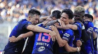 Los jugadores de Independiente del Valle celebran el título.