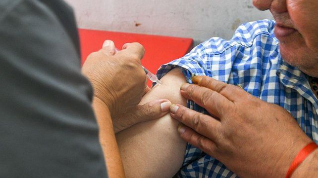 La Municipalidad de Paraná inició la campaña de vacunación antigripal para crear defensas y anticuerpos para enfrentar la gripe.&nbsp;