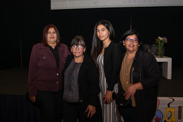 Hermelinda Alcaráz, Alejandra Vázquez, Zulma González y Patricia Hemram   