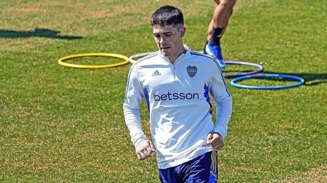 El gualeyo Vicente Taborda estaría desde el inicio del partido en el mediocampo de Boca.