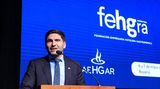 Pullaro habló de su política de seguridad en el congreso del sector hotelero gastronómico.