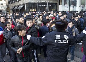 Apple desat&oacute; el caos en China tras cancelar la venta del nuevo iPhone