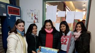 Estudiantes de una escuela de Villa del Parque hicieron mantas y las donaron al Alassia