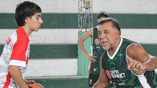 Ciclista se prepara para una nueva edición del Campus junto a Huevo Sánchez